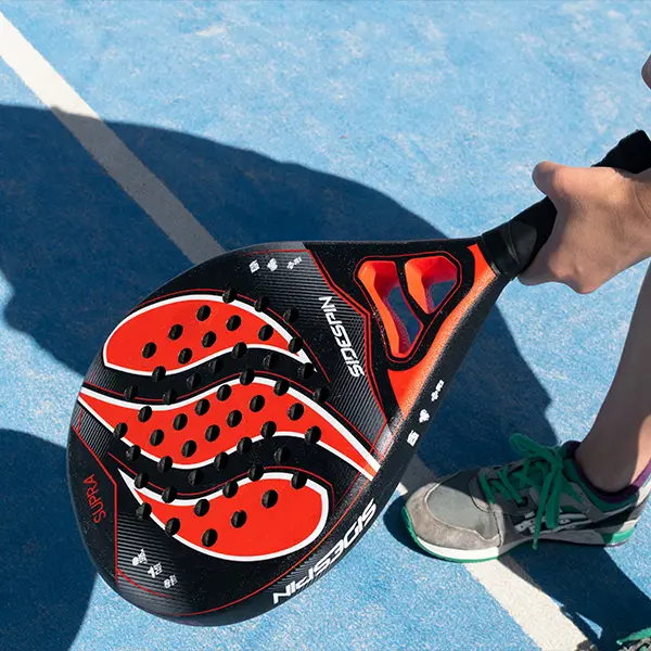 Raquette de padel rouge